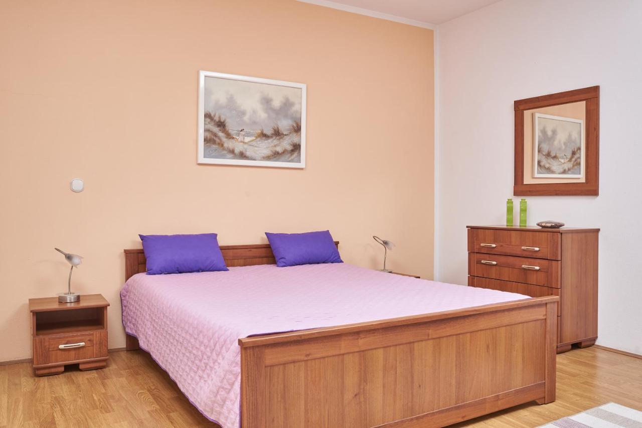 Apartments Lovric With Sea View Kaštela المظهر الخارجي الصورة